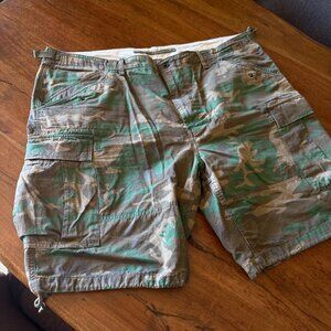 POLO by Ralph Lauren Camouflage Cargo Shorts - Size 44B
